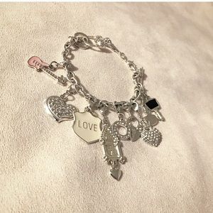 Buy 1 get 1 🎁 Charm bracelet